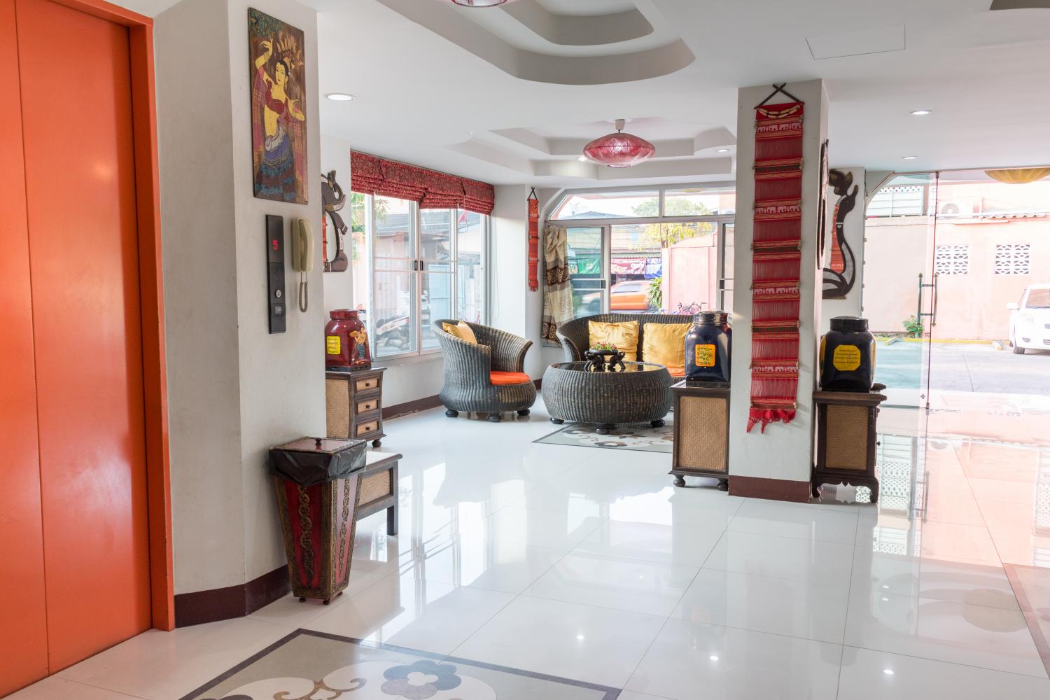 SB Place @นาคนิวาส 16
