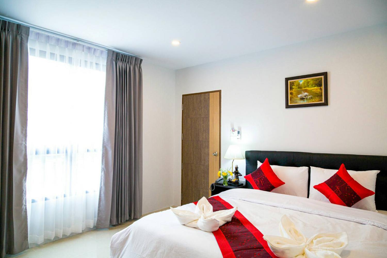 Noble Tarntong Boutique Hotel โรงแรมโนเบิ้ล ธารทอง บูทิค