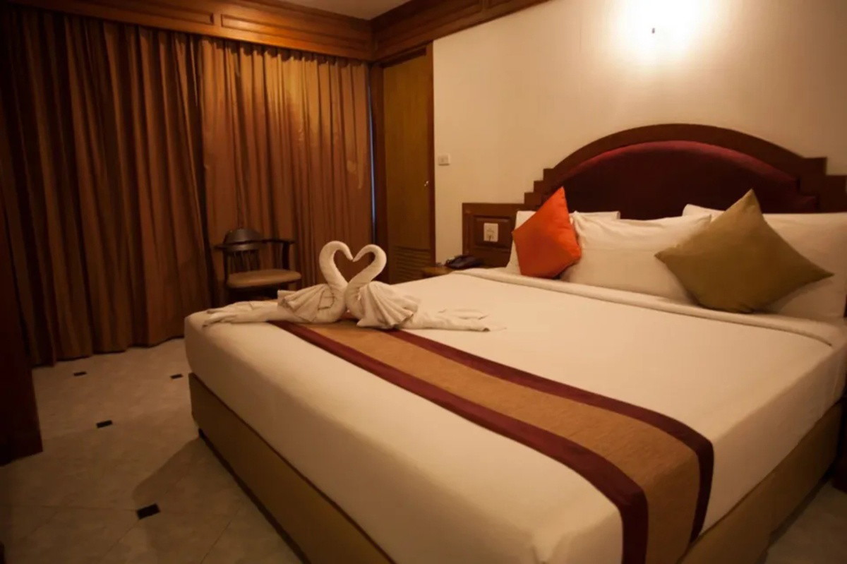 Black Pearl Patong Beachfront