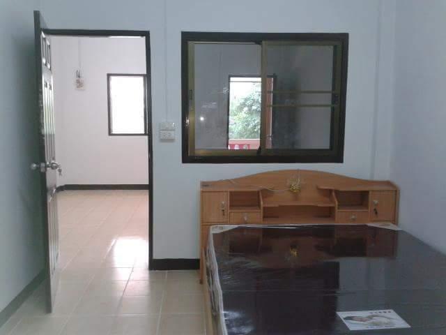 พลอยภูมิเพลส รูปที่ 2