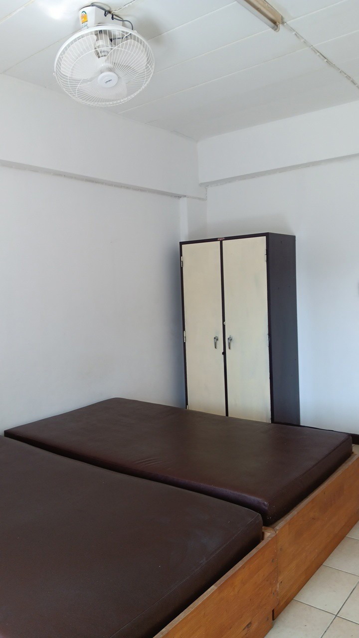 Bow Apartment