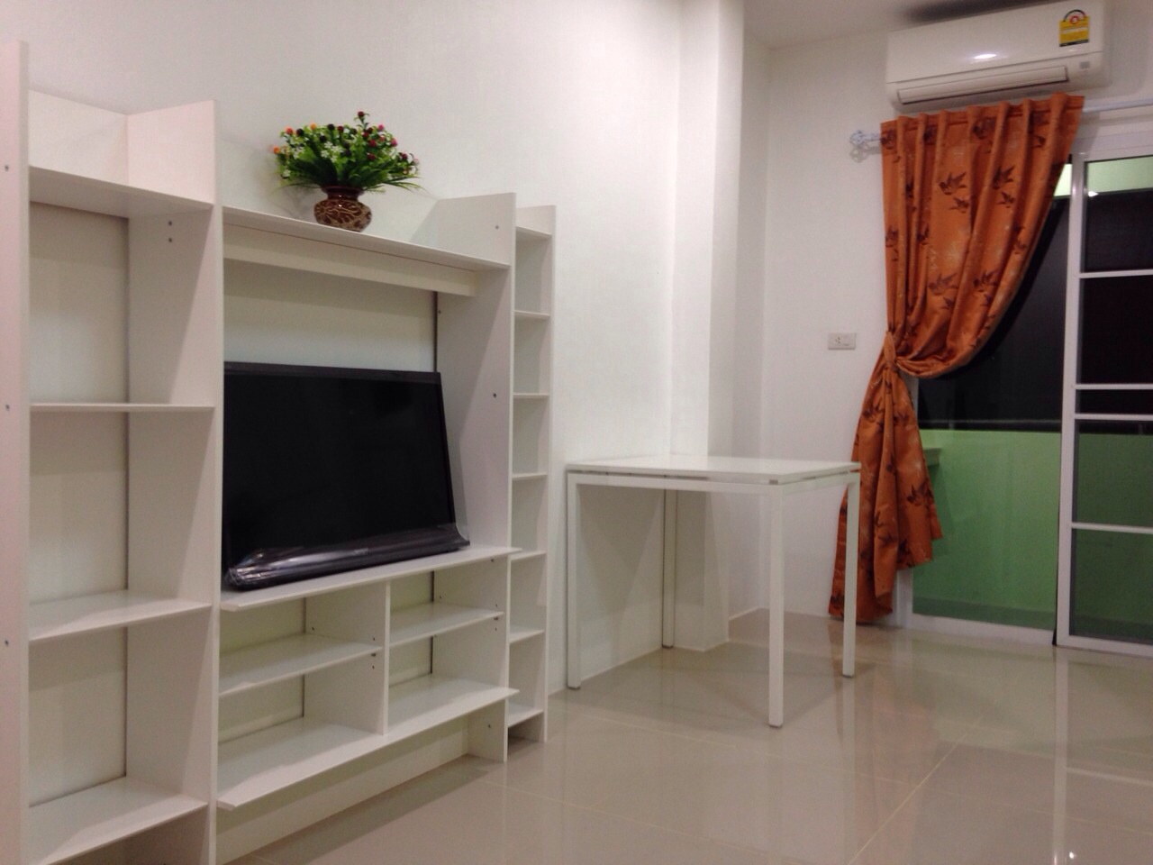 หอพักขจีวรรณ