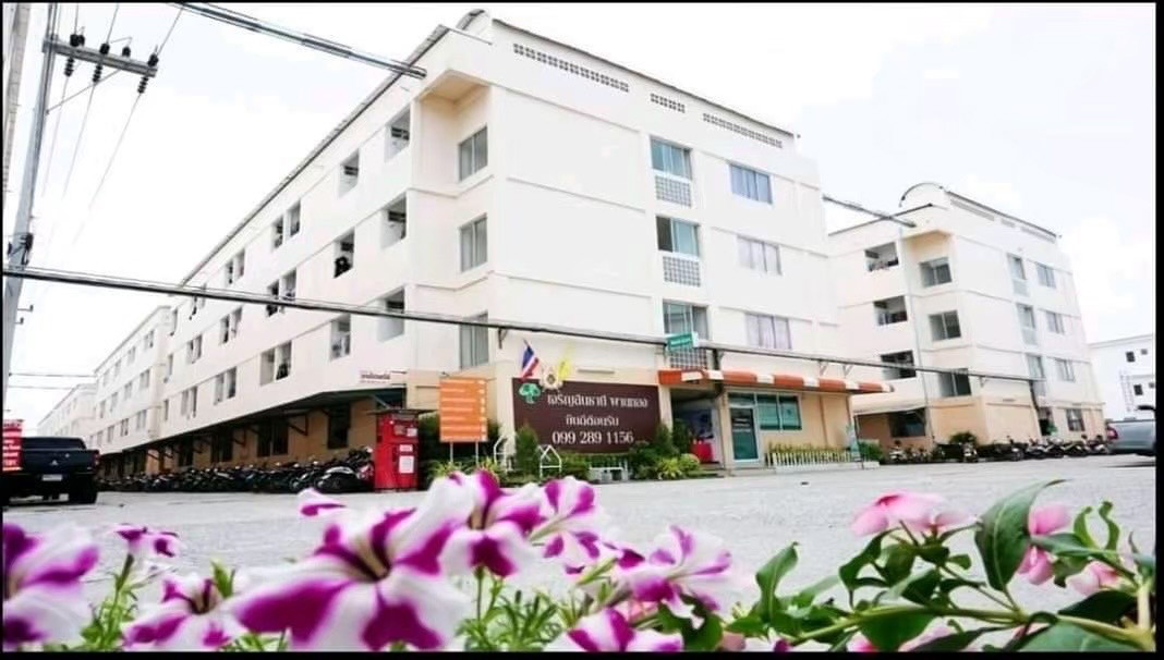 เจริญสินธานี พานทอง ห้องพักให้เช่า