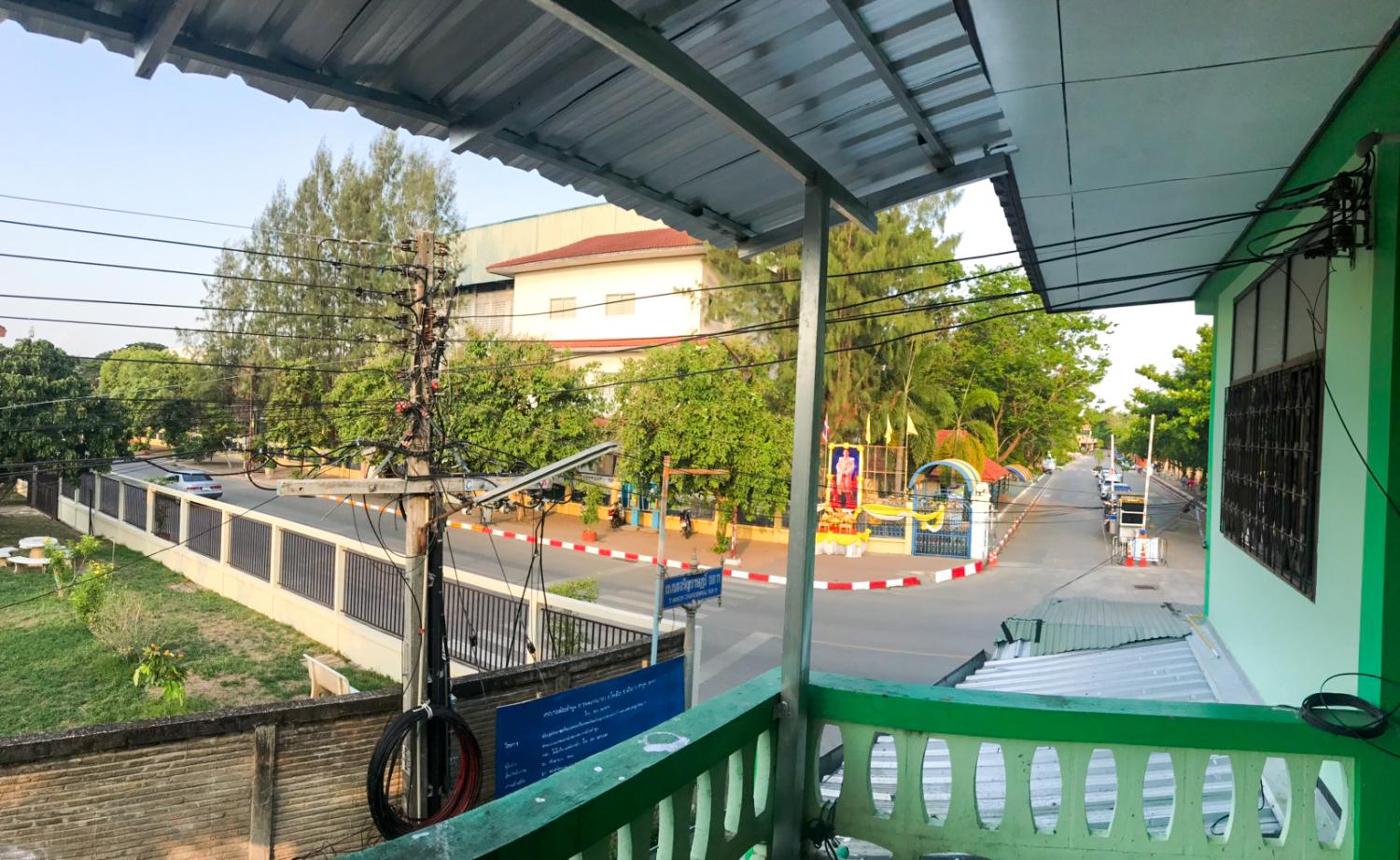 ห้องพักหน้าโรงเรียนจักรคำ