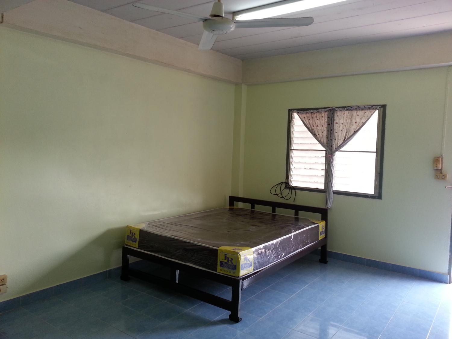 ศรีสุข ห้องเช่า