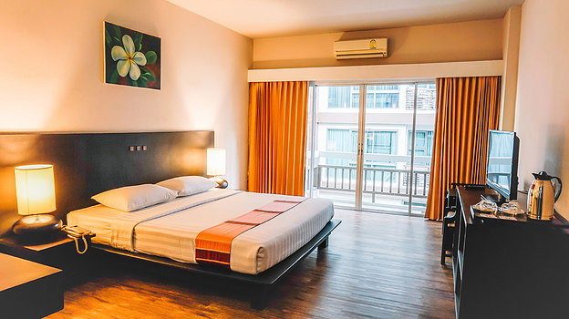 เนตา รีสอร์ท ห้องพักรายวัน-รายเดือน ใจกลางพัทยา ห้องกว้าง สะอาด ปลอดภัย ฟรีWifi