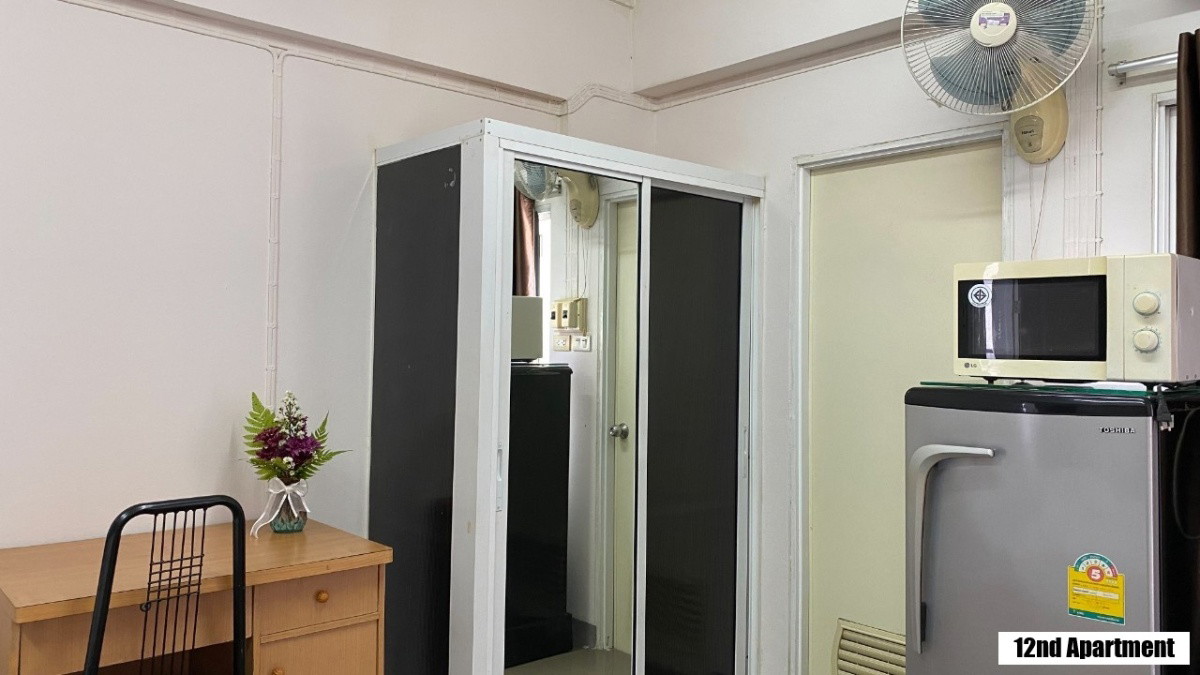 12nd.&24th.Apartment และ บ้านปราณี (เจ็ดยอด)