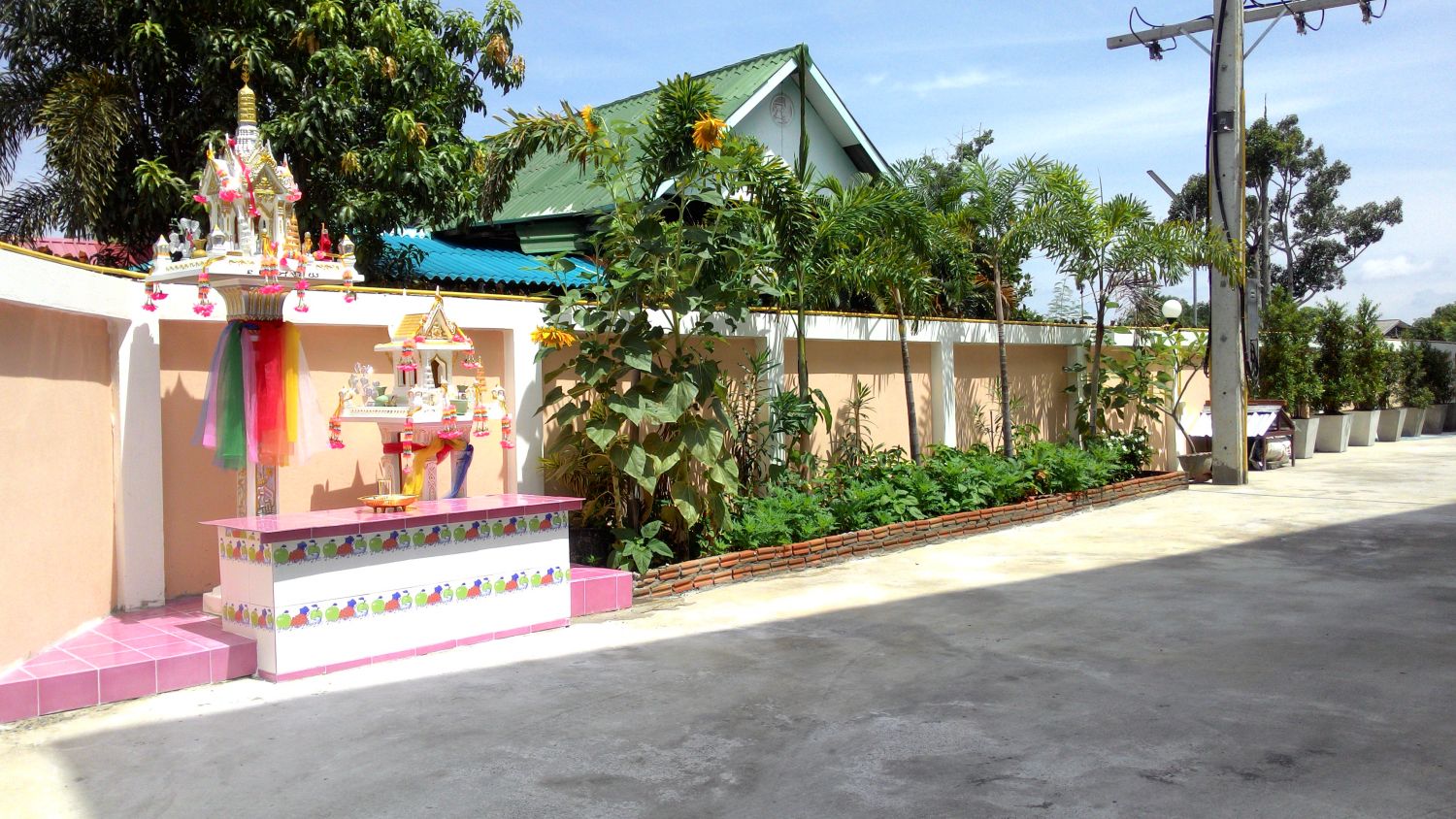 ธนารีย์  เรสซิเดนซ์
