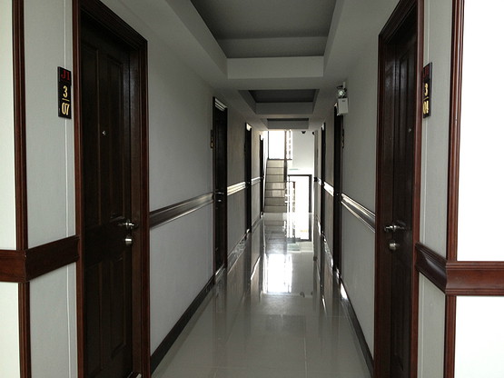 M House Suvarnabhumi (เอ็มเฮ้าส์ สุวรรณภูมิ) ใกล้คิวรถตู้มากๆ เดินทางสะดวก เงียบสงบ สะอาด น่าอยู่