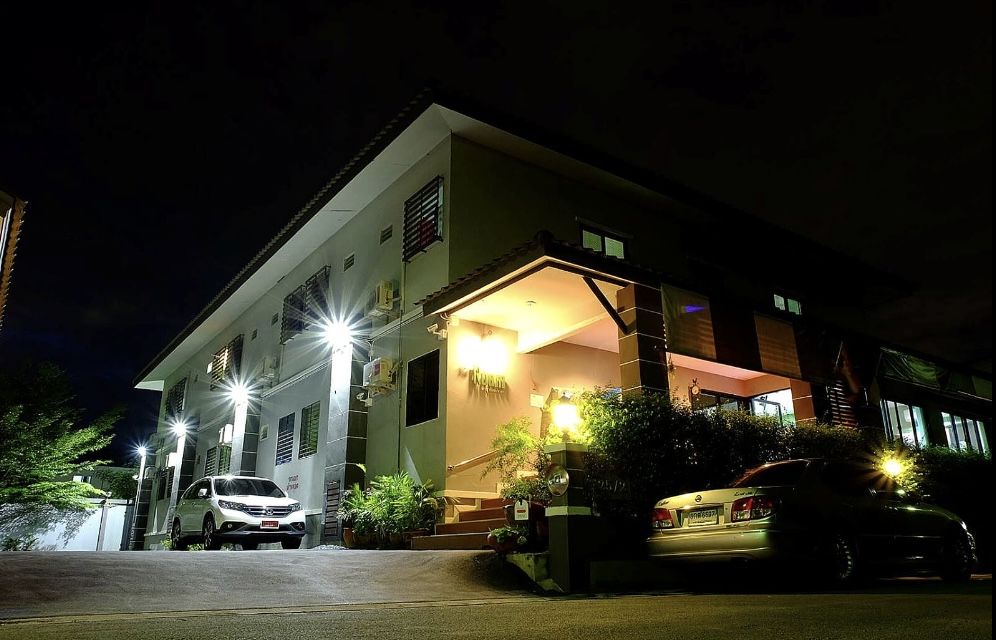The room เอกชัย 114