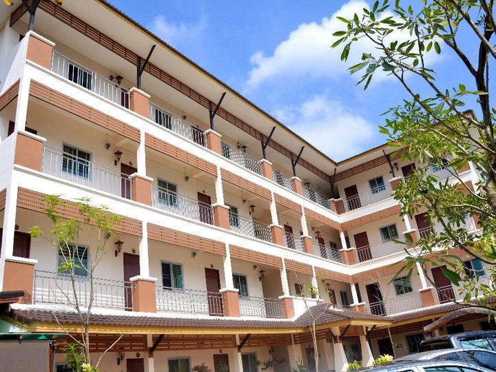 ณิชาภัทรเพลส (Nichapat Place)