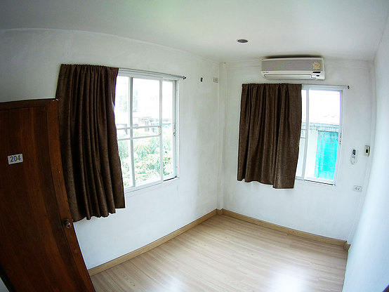 ห้องพัก เจริญนคร 9