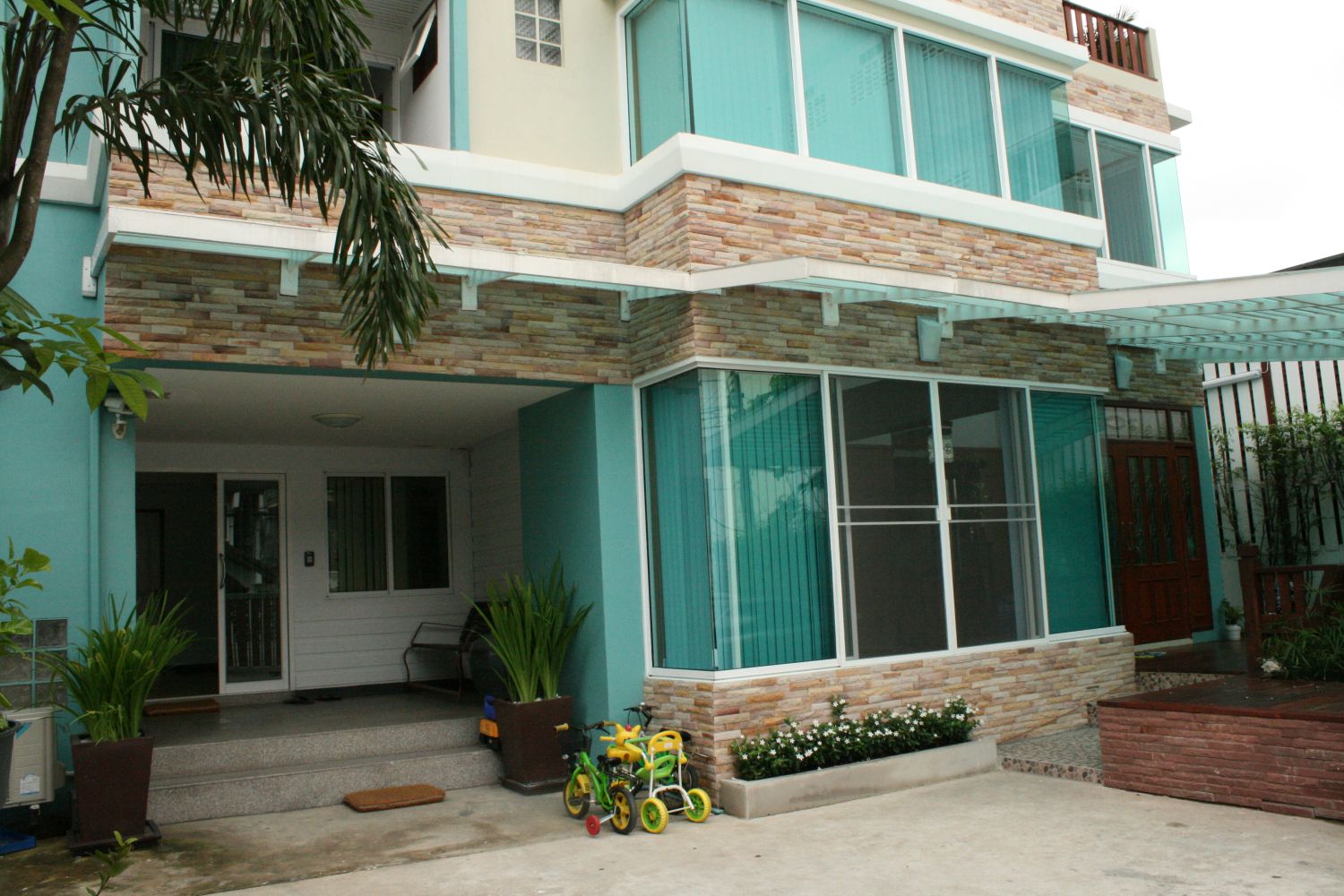 บ้านธีรพัฒน์ อพาร์ทเมนท์