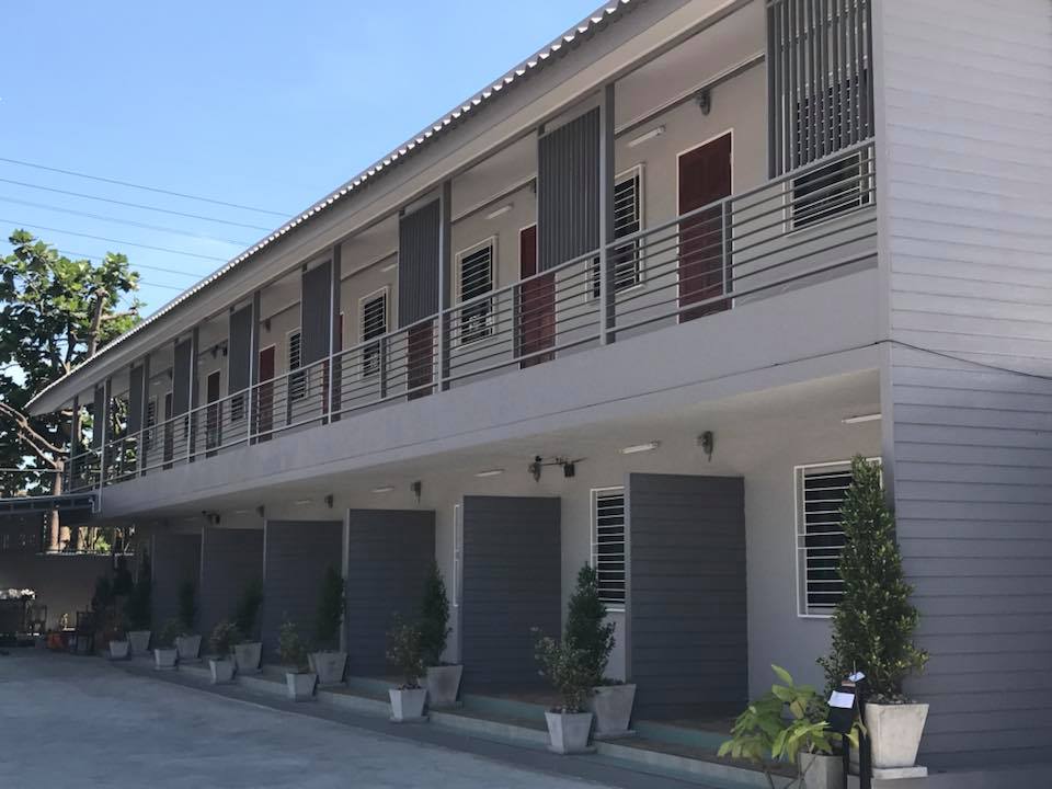 บ้านปัณณรุจน์ อยู่ตรงข้ามเซ็นทรัลลาดพร้าว