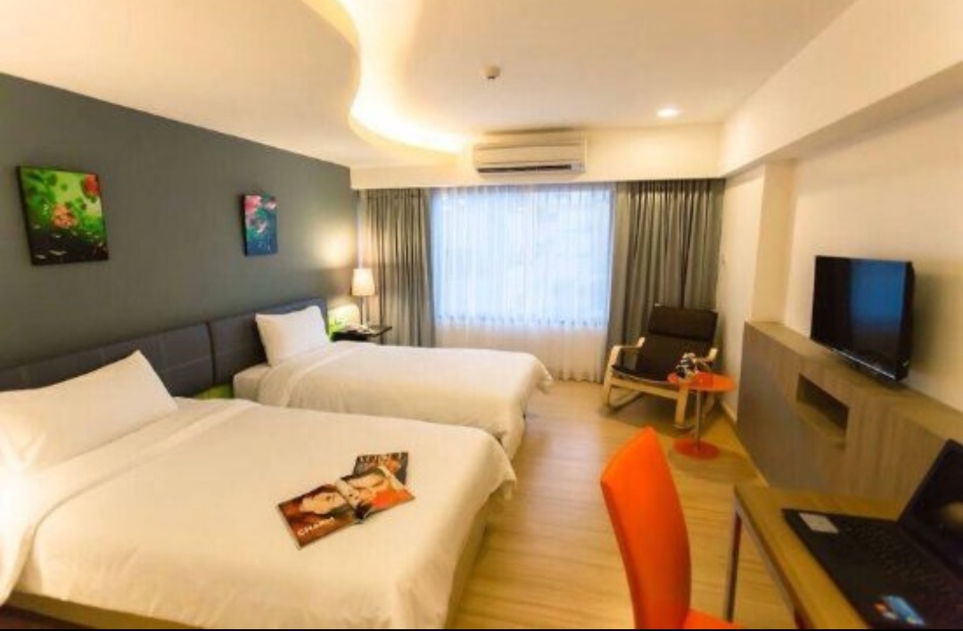 โรงแรมแกรนด์ทาวเวอร์อินน์สาธร
