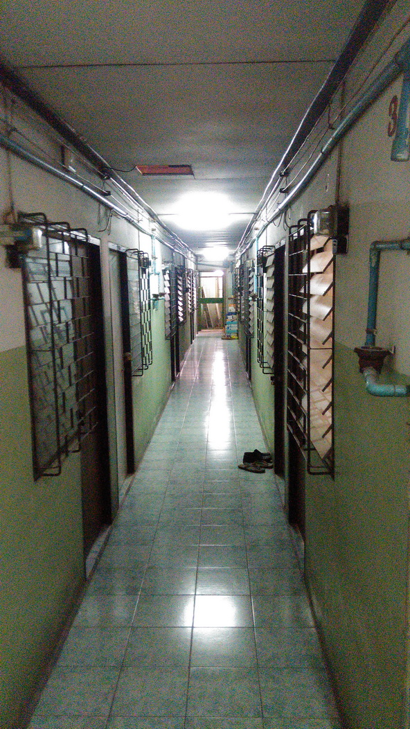 บ้านอยู่รุ่งโรจน์