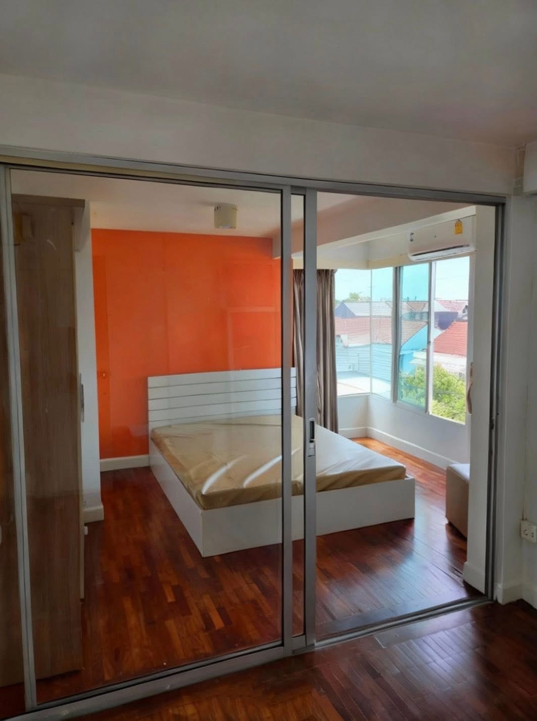 First View Apartment