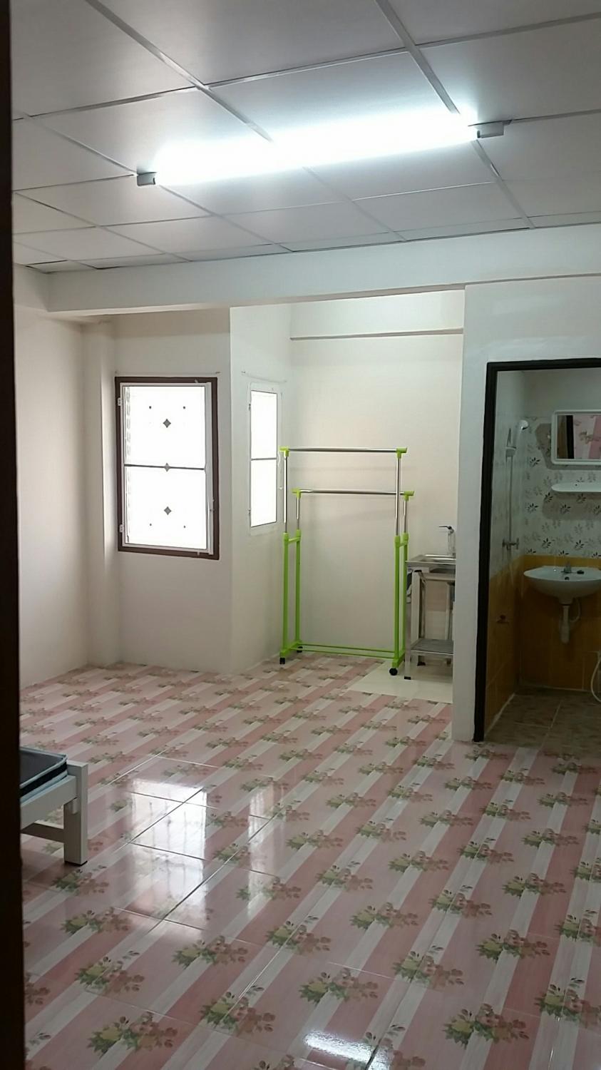 ห้องพักให้เช่า ท่าทราย ใกล้ ม.ธุรกิจบัณฑิตย์
