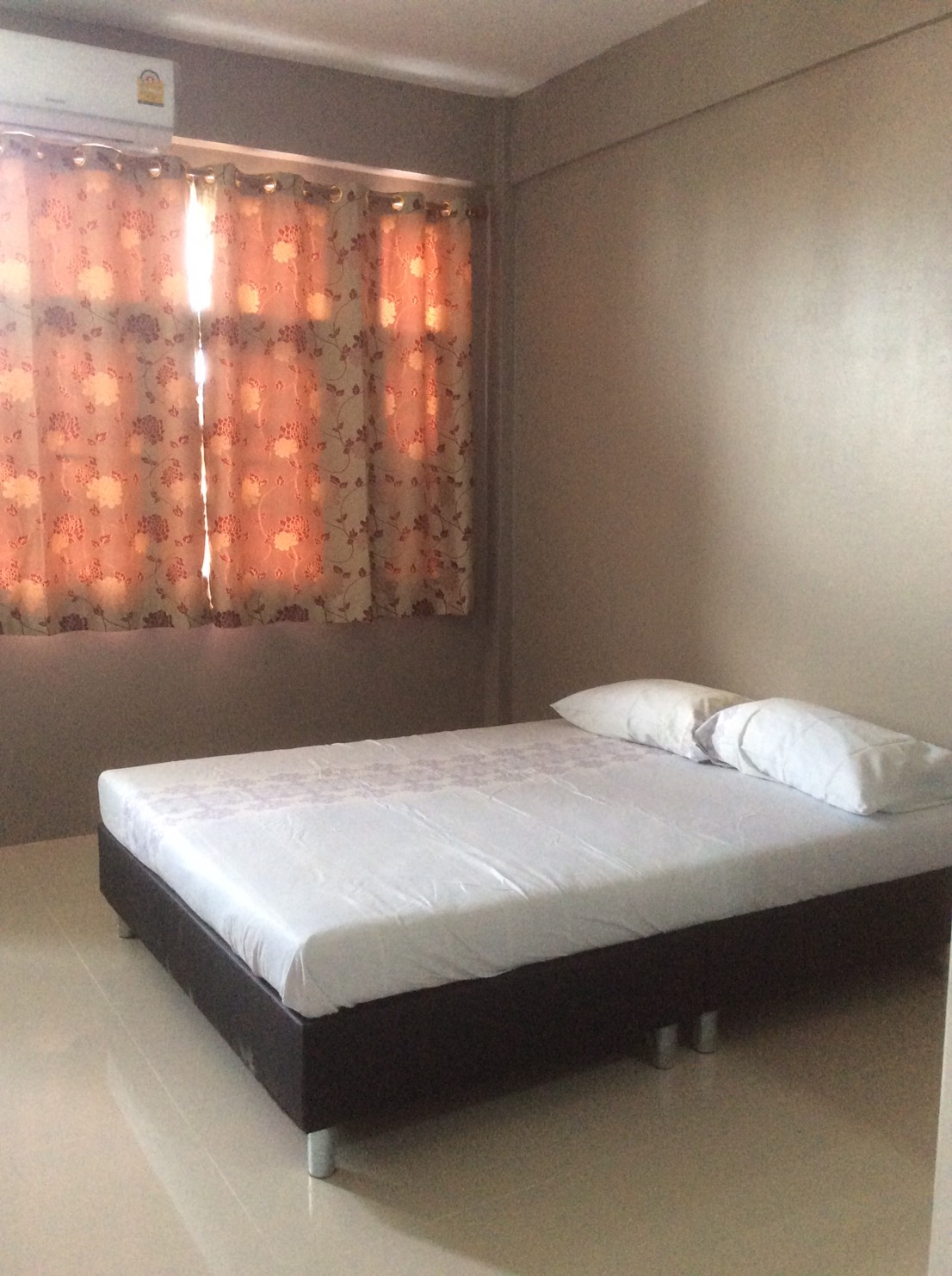 ห้องพัก extra ใกล้ รพ.นพรัตน์