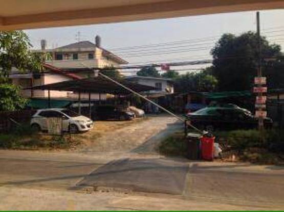สิรภพแมนชั่น ลาดพร้าวซอย64แยก6(ใกล้สถานีรถไฟฟ้าMRT สุทธิสาร)