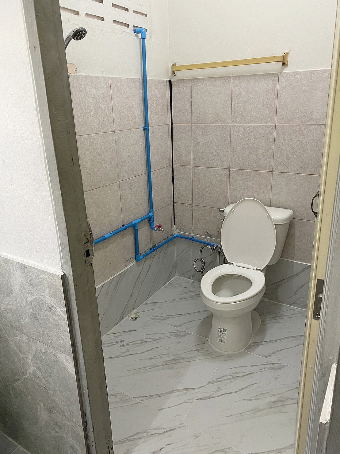 ฟ้าใสห้องเช่า(วัชรพล)