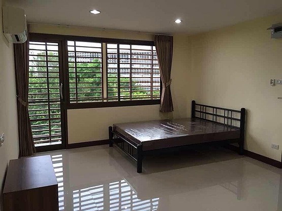 หอพักสตรี M&D Home Apartment คลองสาน