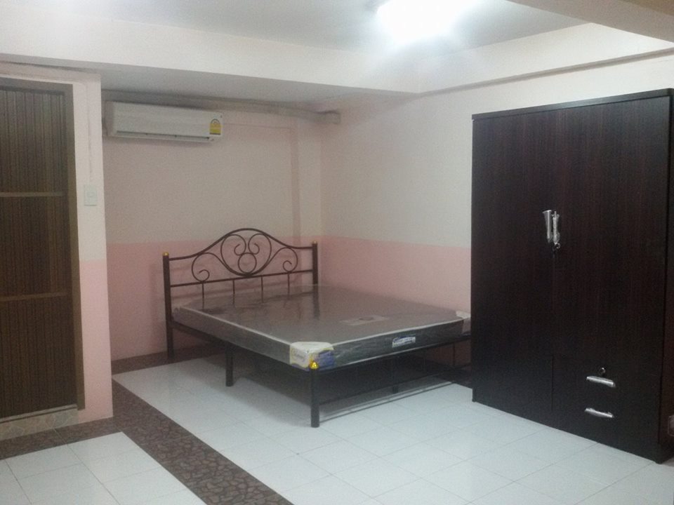 หอพักบ้านอยู่เย็น