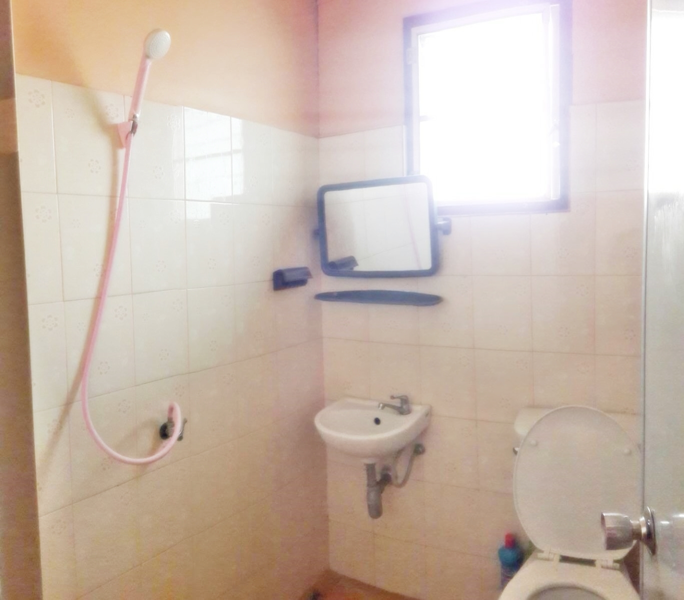 ห้องพักสตรี เจริญพาศน์ 照片 5