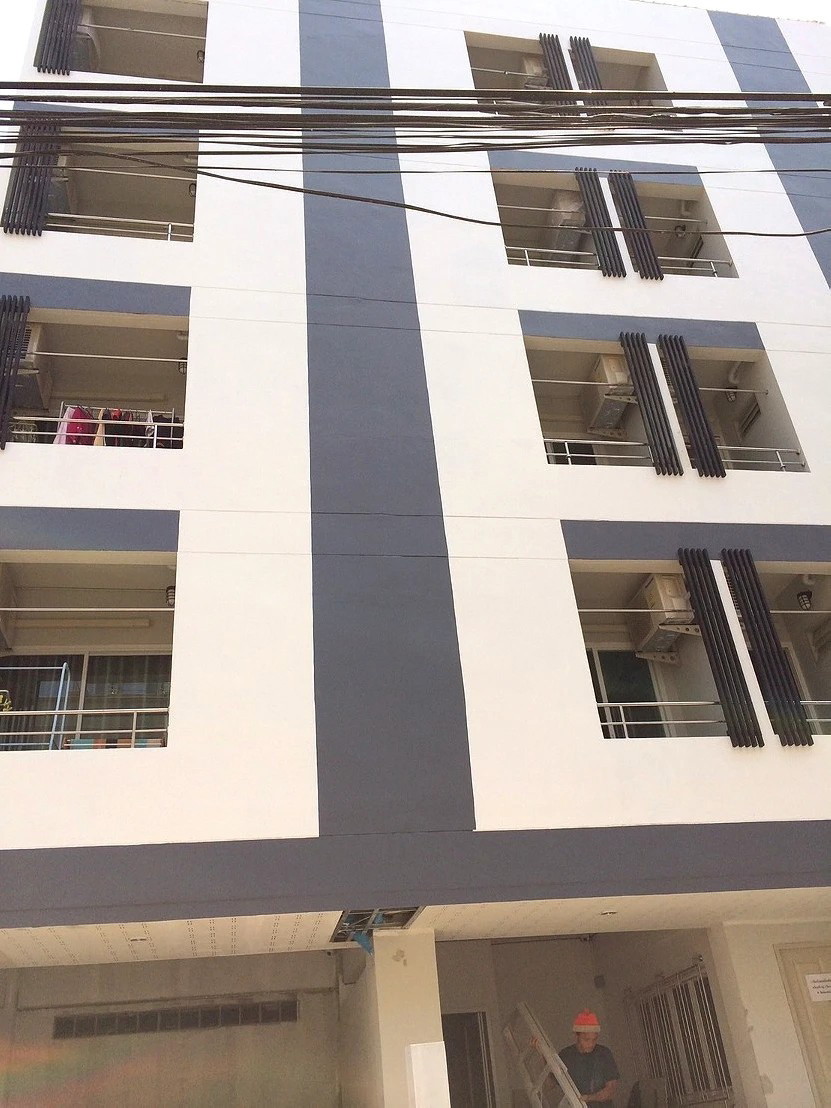 17/5 House