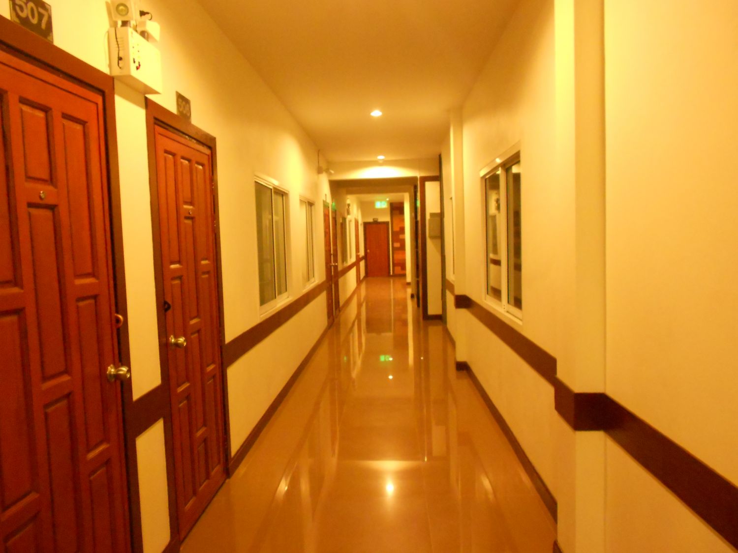 Wualai Soi 5 Apartment