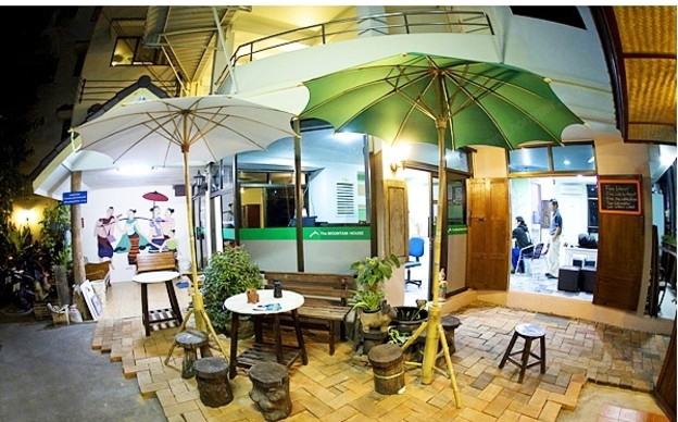 The MOUNTAIN HOUSE ( ที่พักเชียงใหม่ , ห้องพักรายวันเชียงใหม่ )