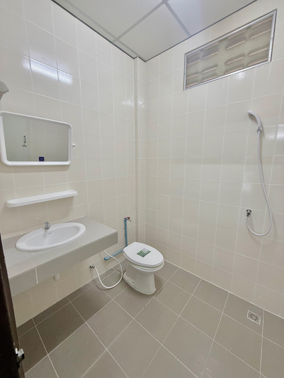 บ้านไร่หิรัญลักษณ์ ห้องพักให้เช่า ศรีราชา-ใกล้มอเตอร์เวย์