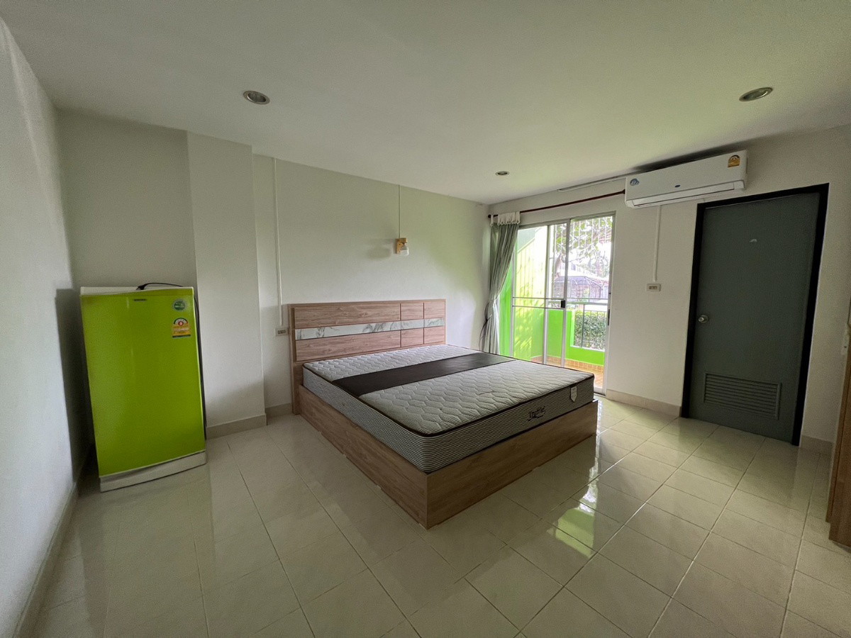 มณีทอง อพาร์ทเมนต์