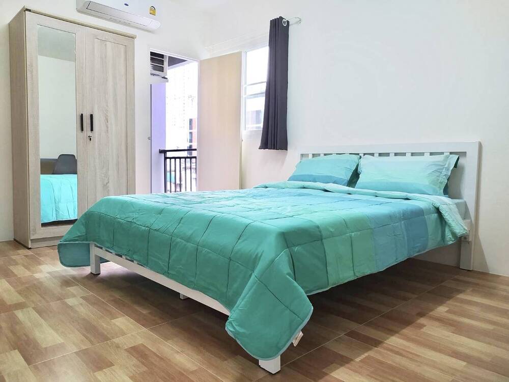 บ้านเสรีอนันต์