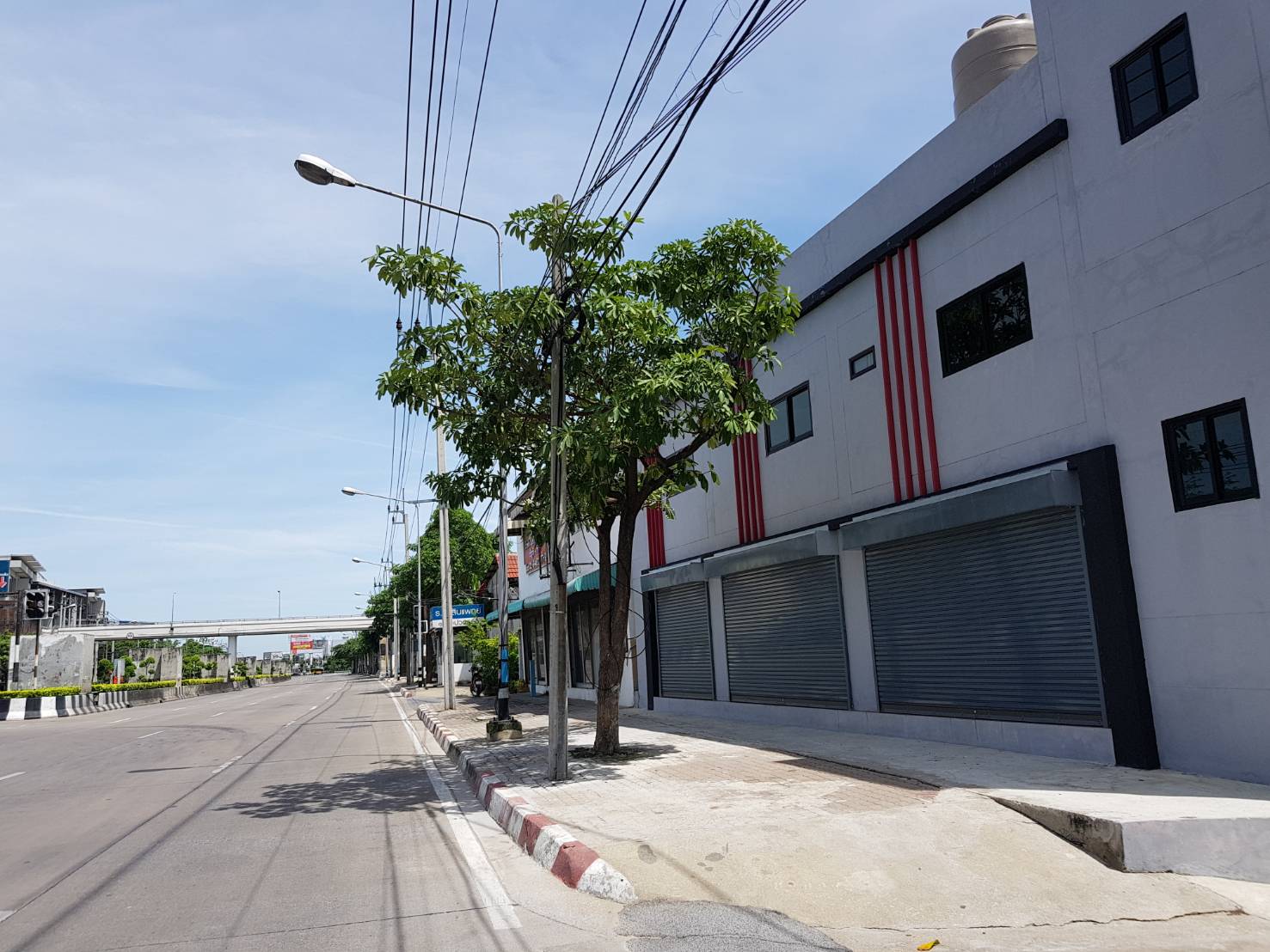 ตึกวีรวรา photo 5