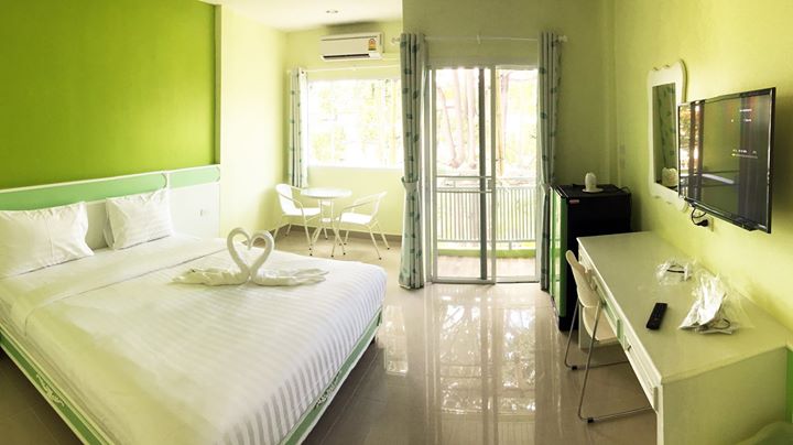 ฮอลแลนด์รีสอร์ท ภูเก็ต (Holland Resort Phuket)