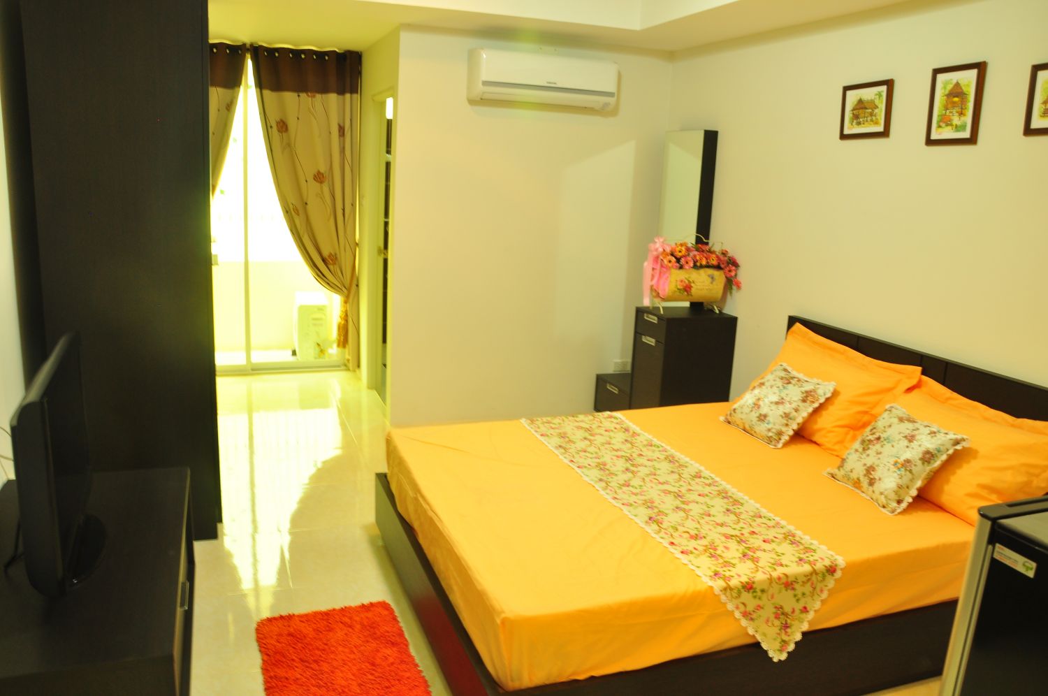 The Living Place Apartment รูปที่ 3