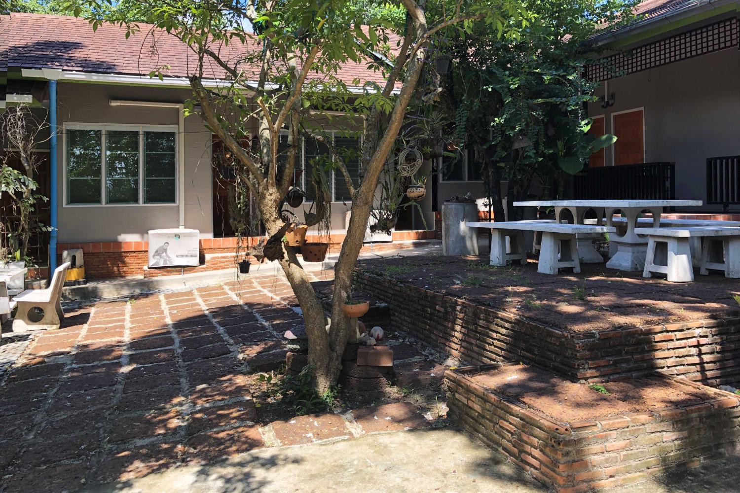 บ้านสว่างจันทร์