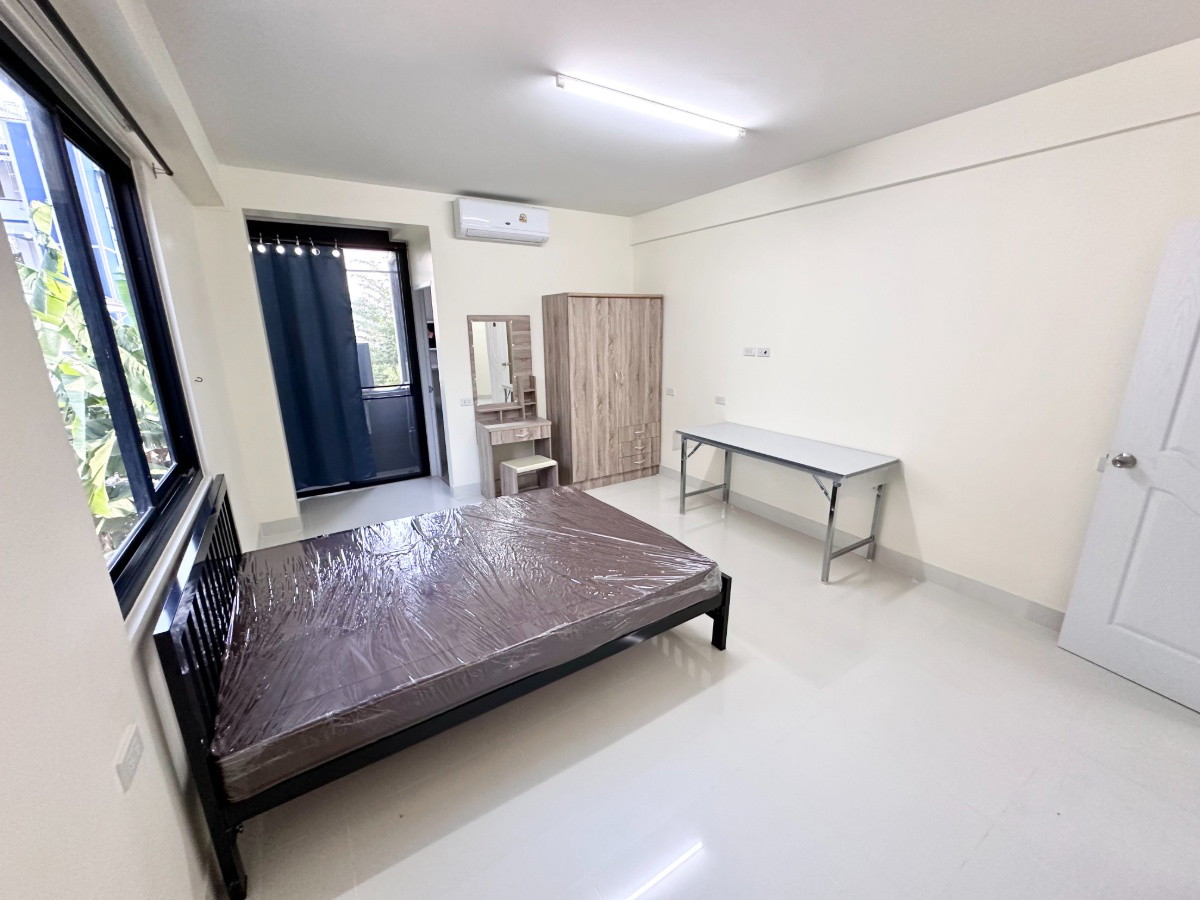 IN 17 Residence พร้อมที่จอดรถ