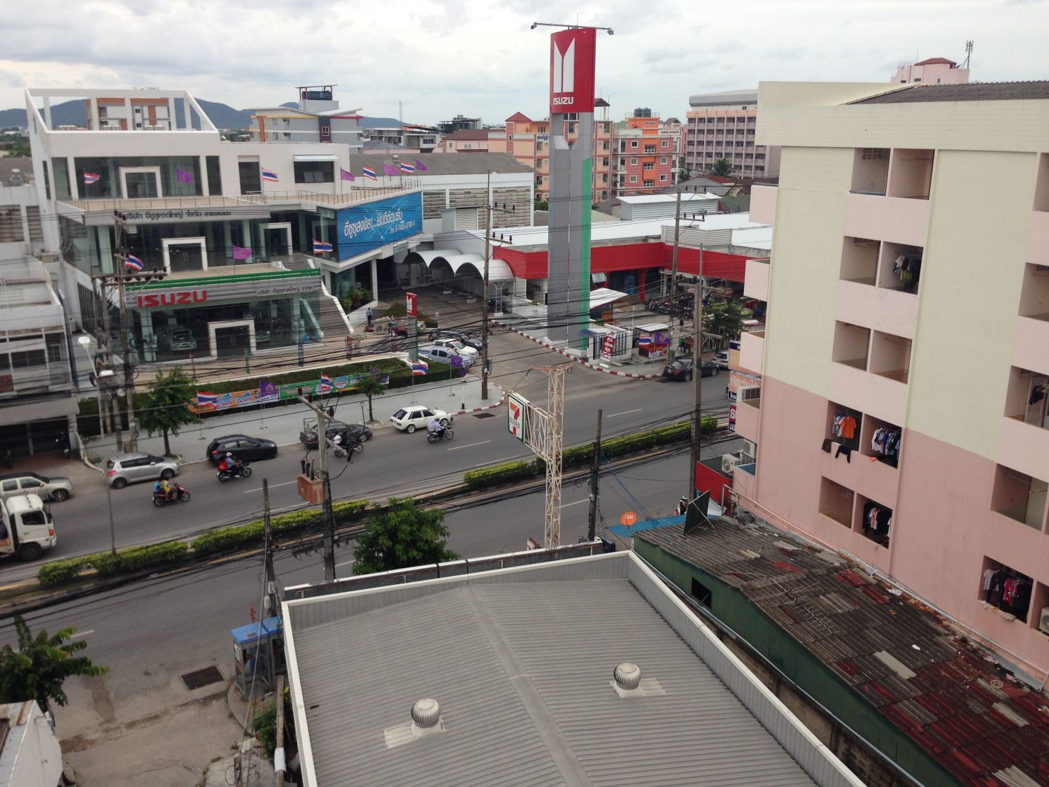 ธนาทิพย์ อพาร์ทเม้นท์ (ติดถนนใหญ่) 照片 7