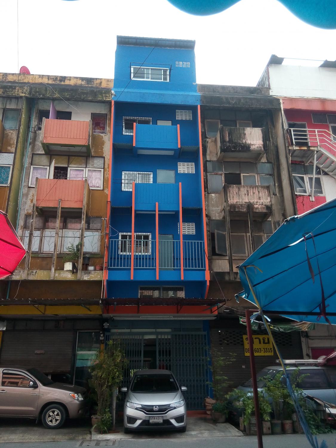 ห้องพัก ตึกน้ำเงิน สำโรง