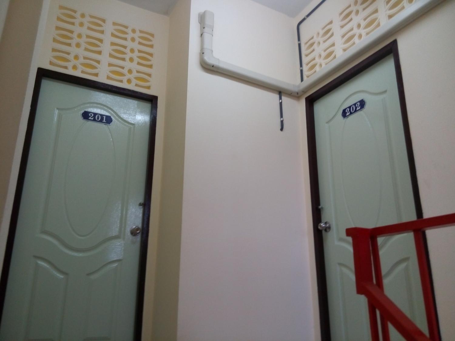 ห้องพัก ตึกน้ำเงิน สำโรง photo 9