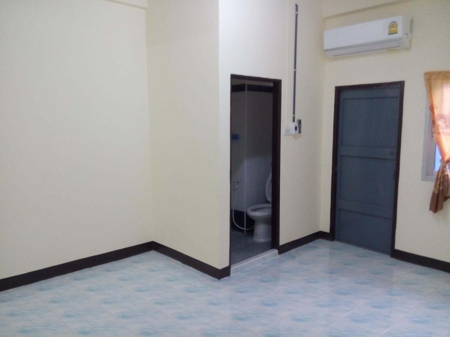 ห้องพัก ตึกน้ำเงิน สำโรง