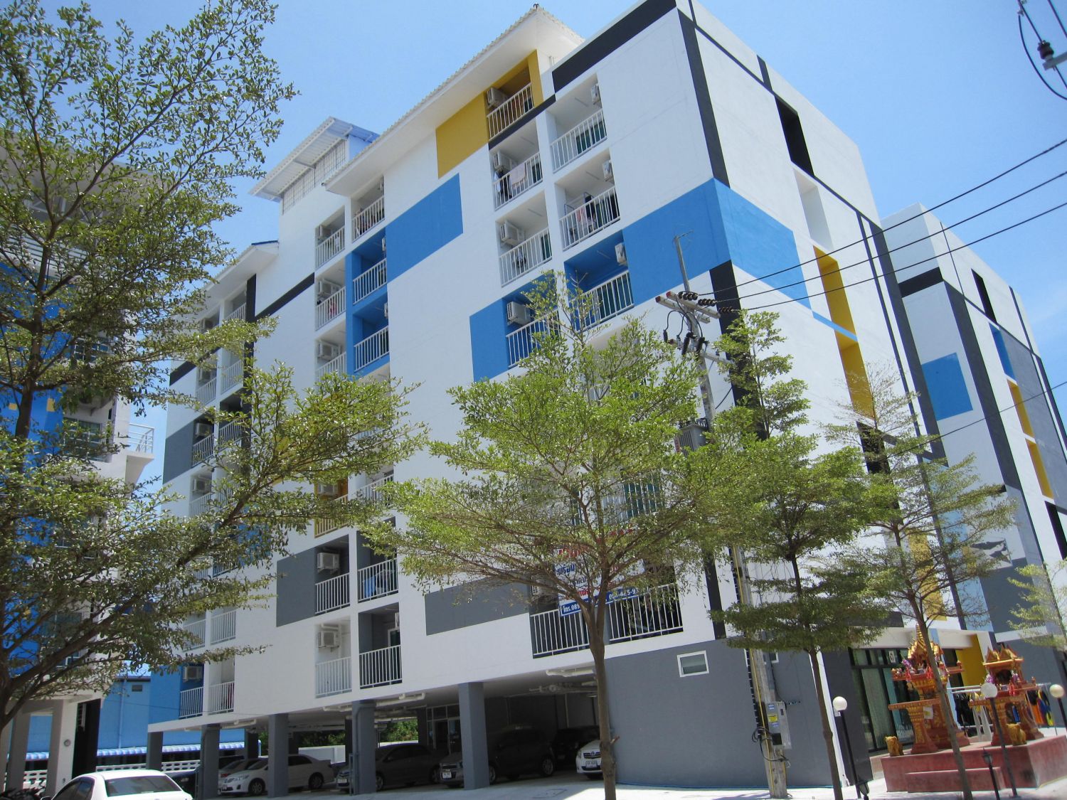 Crystal Place Apartment ม.บูรพา บางแสน