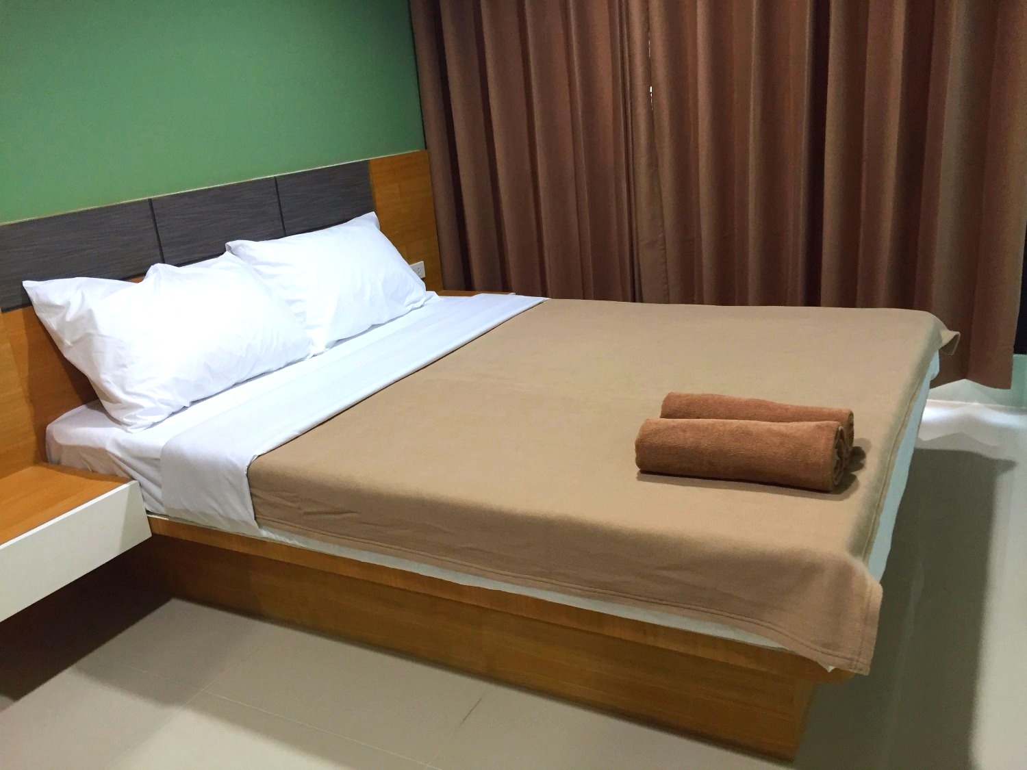 บ้านบึงเพลส