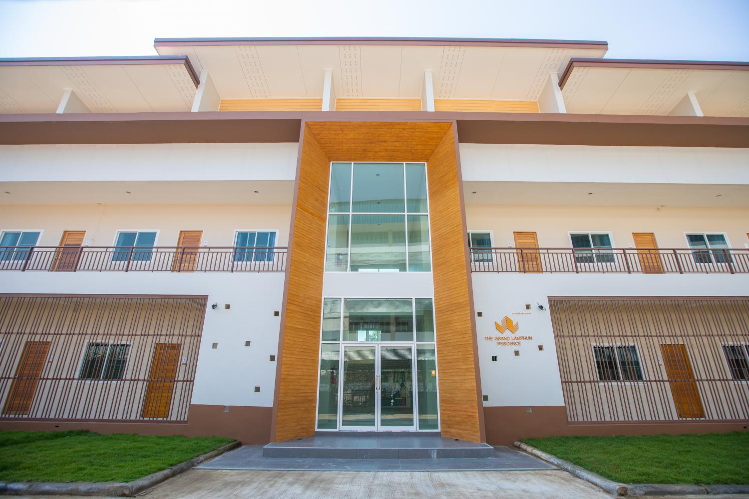 The Grand Lamphun Residence