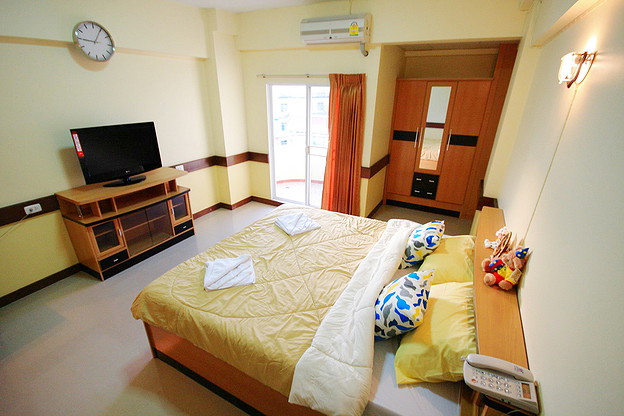 ทีเอสโฮม ห้องพักอ้อมน้อย โรงแรมอ้อมน้อย อพาร์ทเม้นท์อ้อมน้อย หอพักอ้อมน้อย