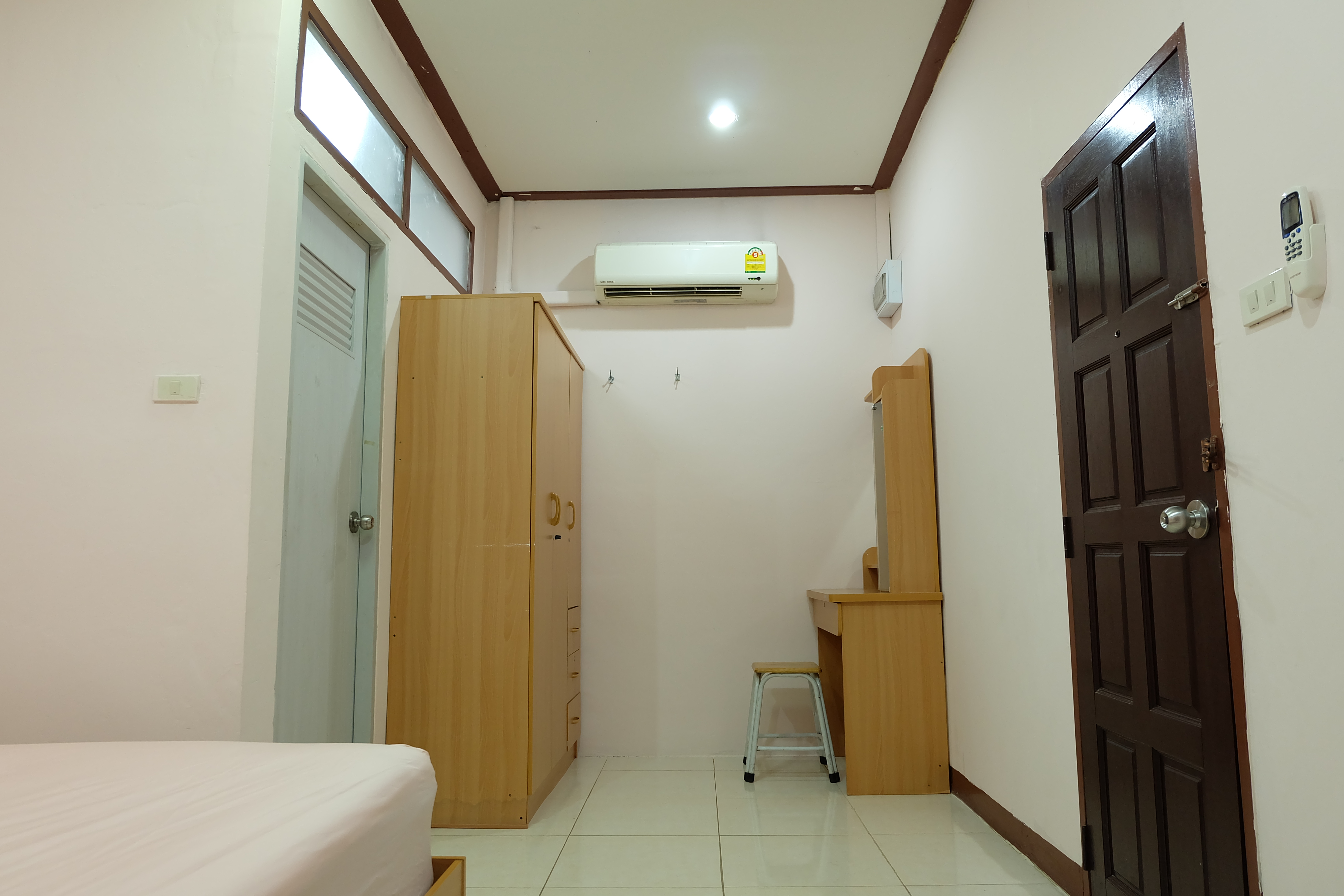 ศิริเพลส อพาร์ทเม้นท์ SIRIPLACE APARTMENT บางขุนนนท์ (ใกล้โรงพยาบาลศิริราช)
