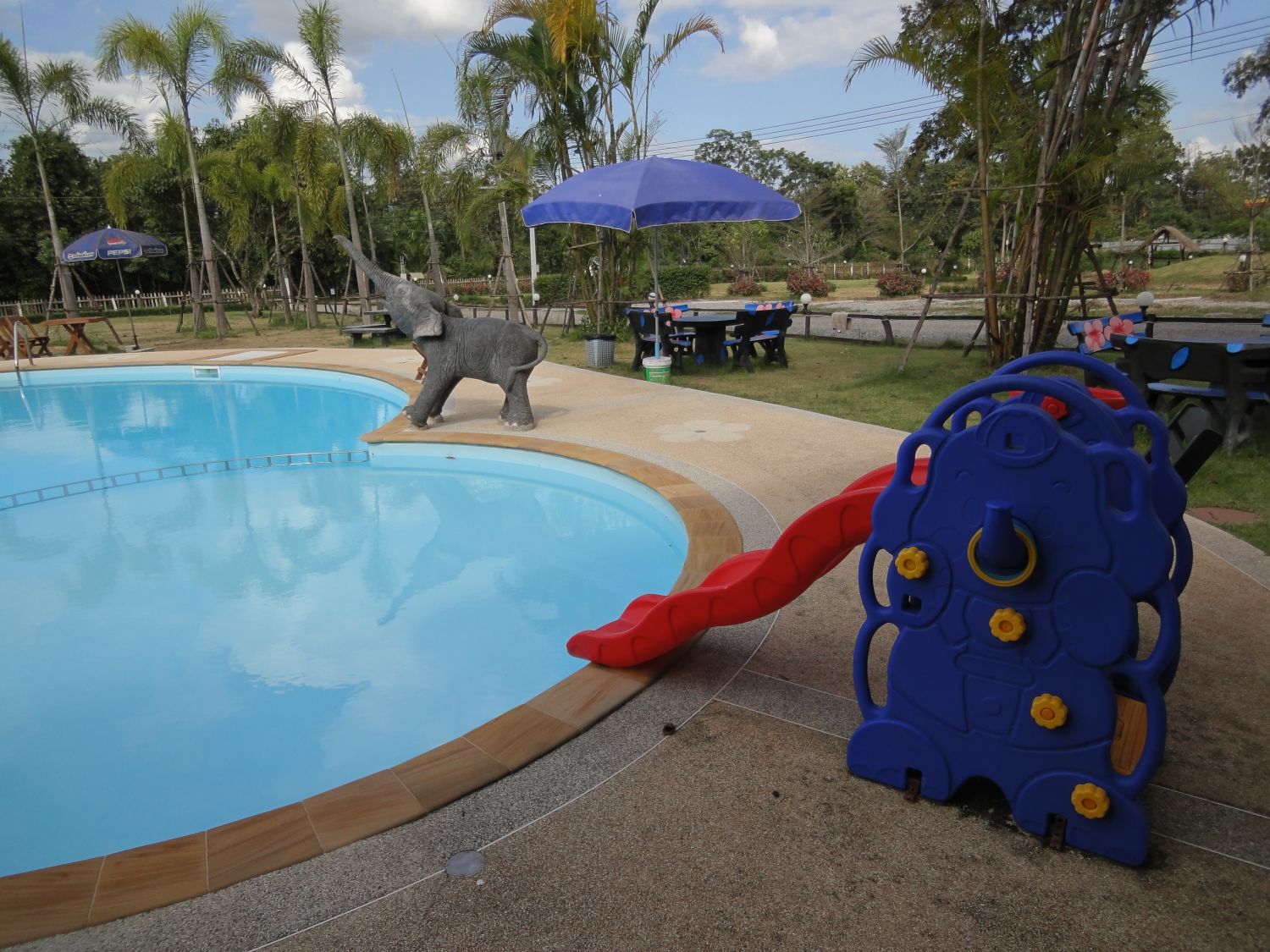 เรนโบว์ รีสอร์ท (Rainbow Resort) รูปที่ 10