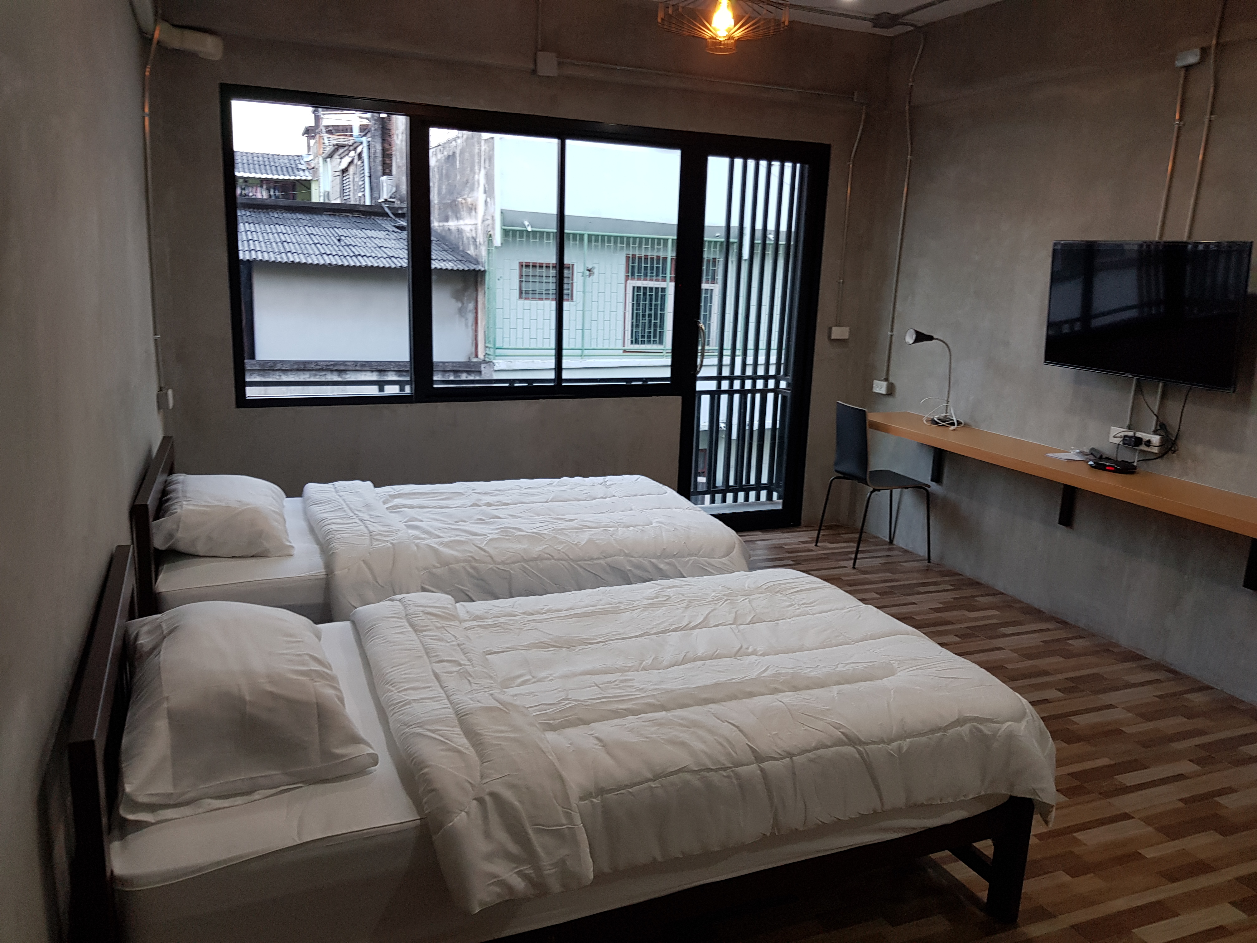 W Station By B&B Hostel